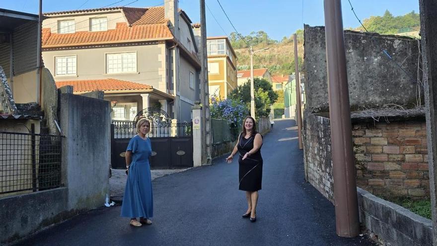 Remata el asfaltado de Choupana y Andalucía, una calle que pasará a tener sentido único