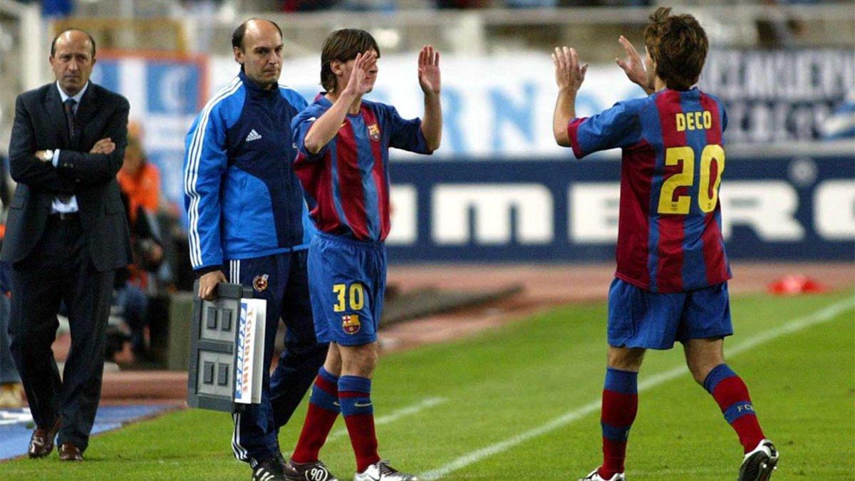 Messi hizo su debut sustituyendo a Deco