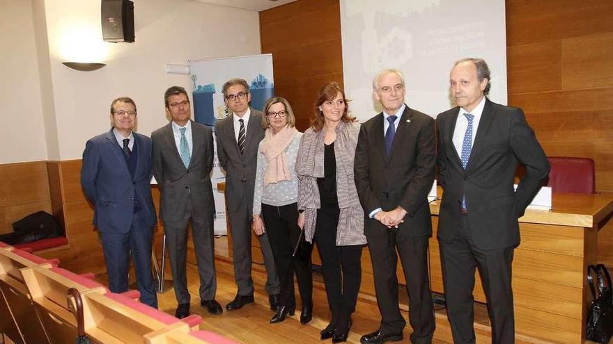 Bernardo Tahoces, Víctor Cobo, José Manuel Díaz, Carmen González, Montserrat Lama, Roberto Castro y Javier Taboada en la CEO. //I. Osorio