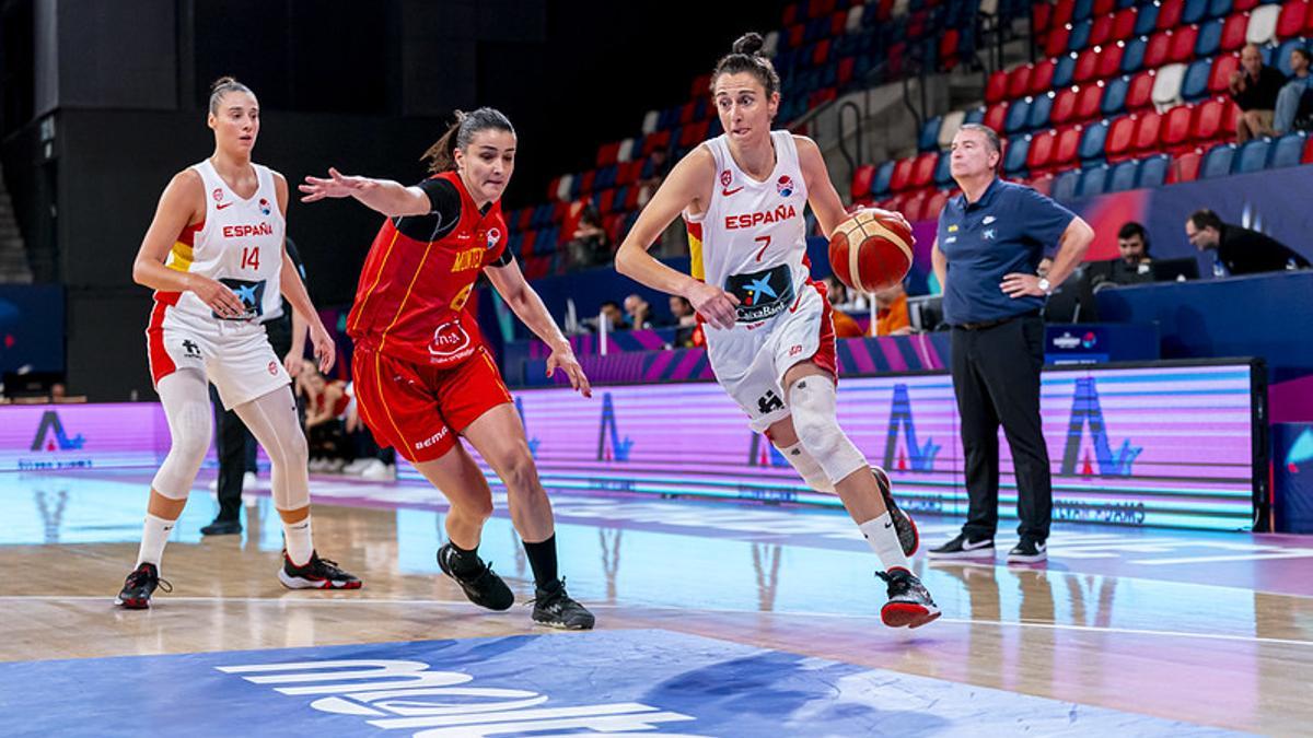 Alba Torrens, durante un partido del Eurobasket.
