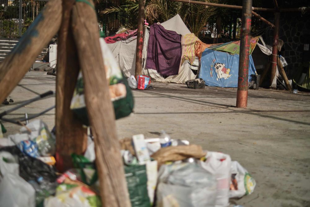 Reportaje casetas playa Parque Marítimo