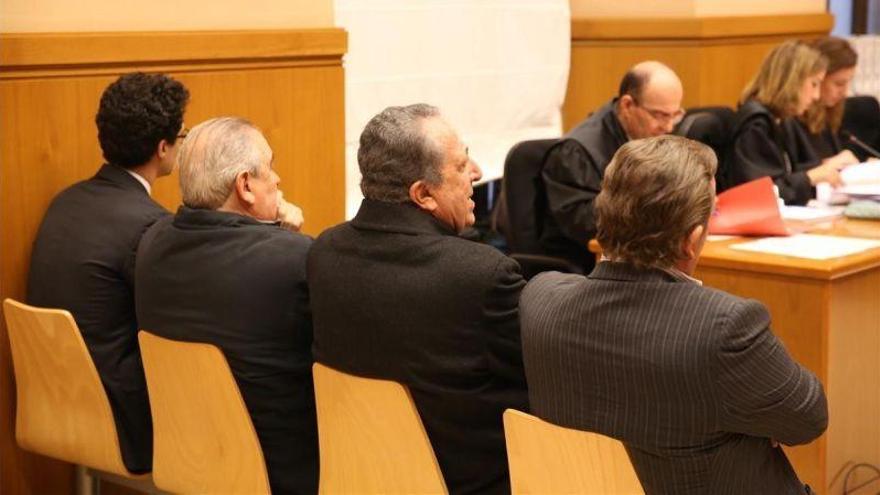 El fiscal reclama 13 años de prisión para el expresidente de La Seda