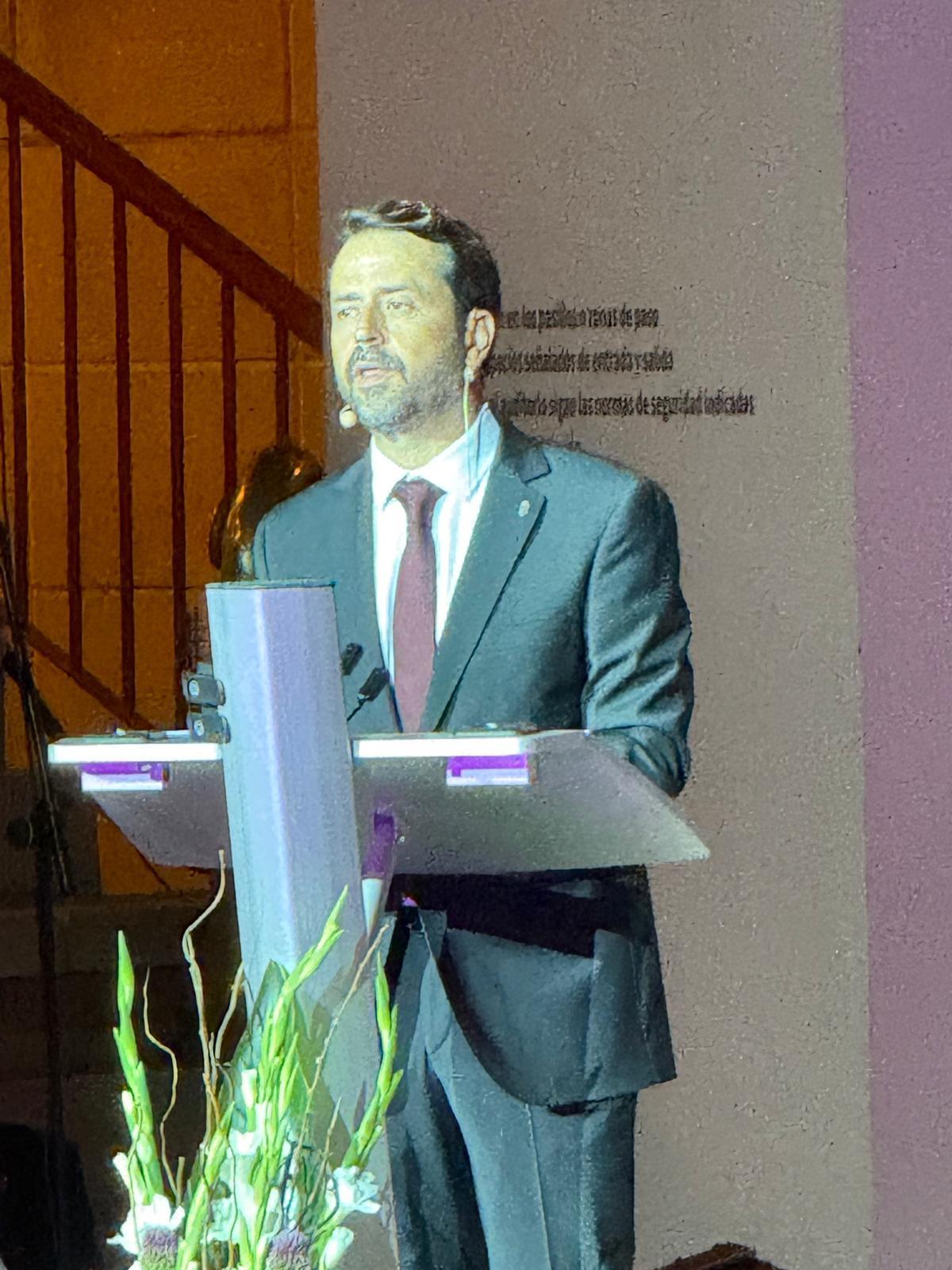 López Deltell durante el discurso.