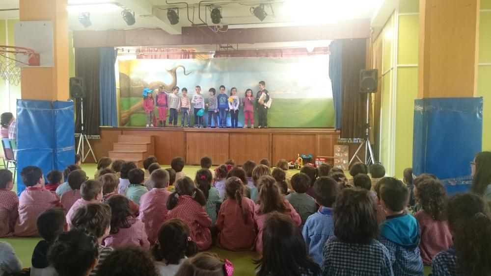 Celebración del Día del Libro en los colegios de Gijón