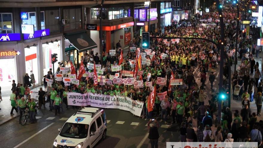 Manifestación contra la LOMCE y los recortes en la Educación en Murcia