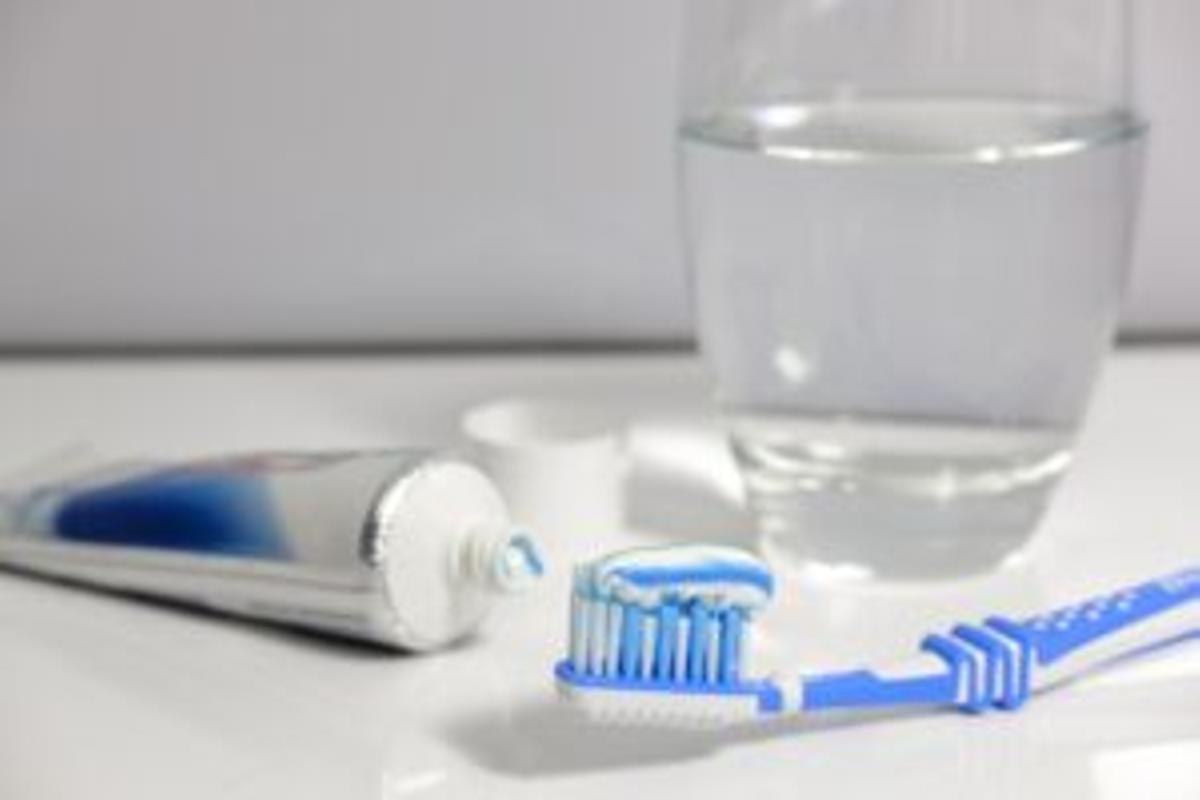 Las 6 reglas higiénicas que debes aplicar a tu cepillo de dientes