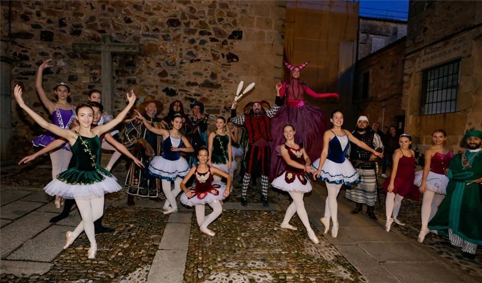 Las imágenes del arranque del Mercado Medieval de las Tres Culturas en Cáceres