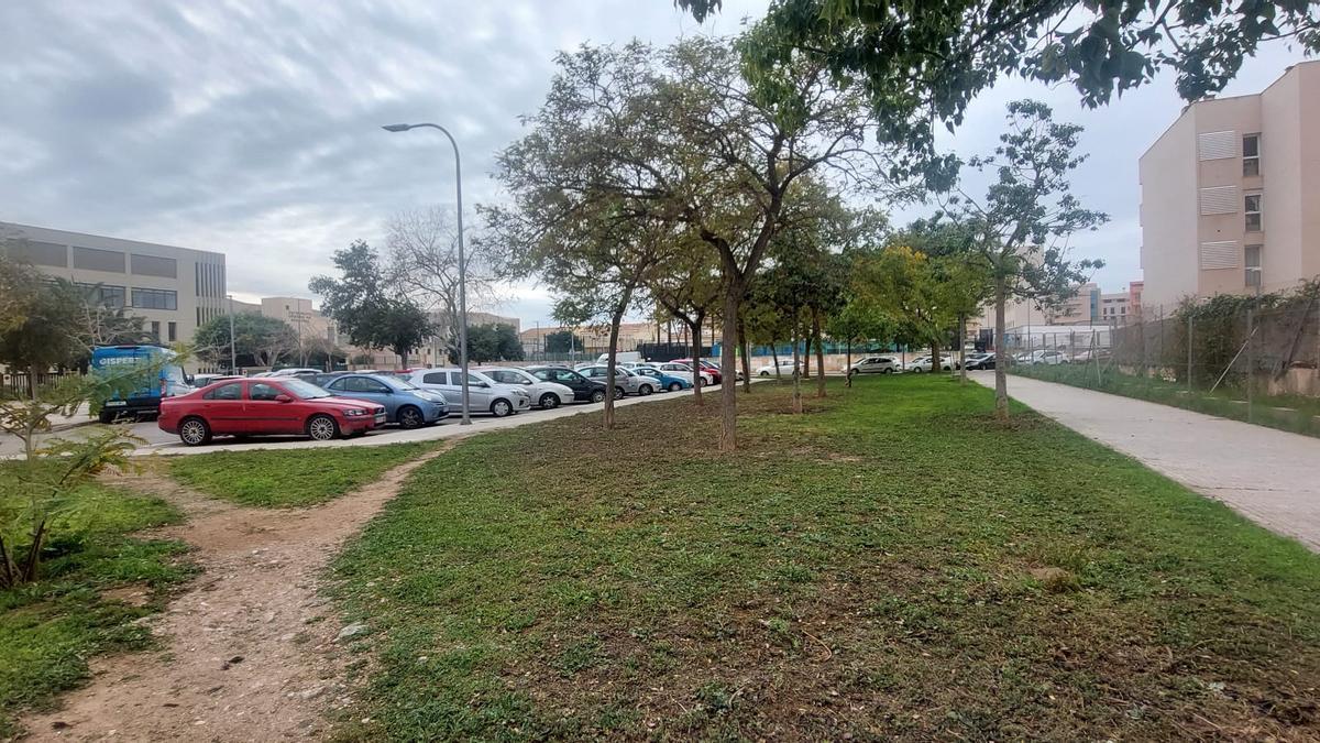 Parcela municipal en la calle Ciutat de Queretaro que ha sido retirada de la licitación.