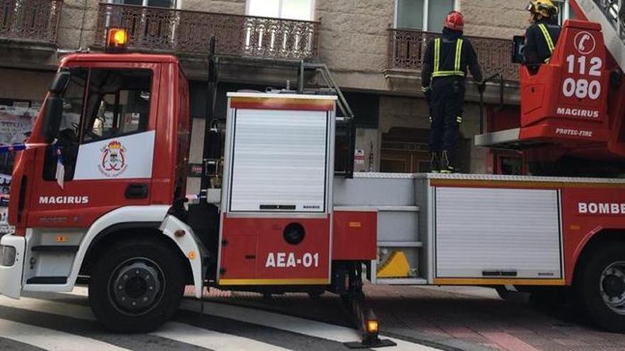 Bomberos de Pontevedra en otra intervención.