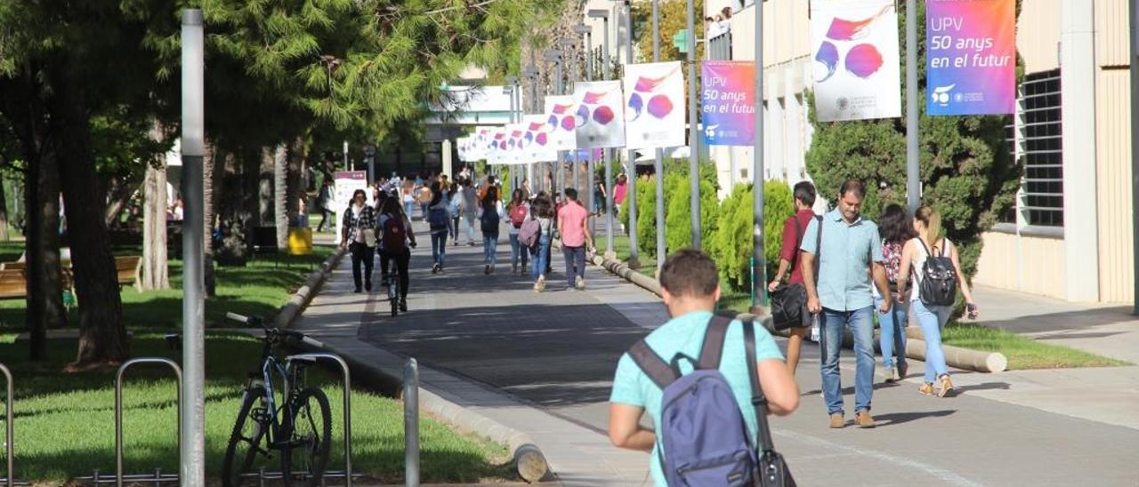 Uno de cada cuatro universitarios cree que está discriminado por ser hombre