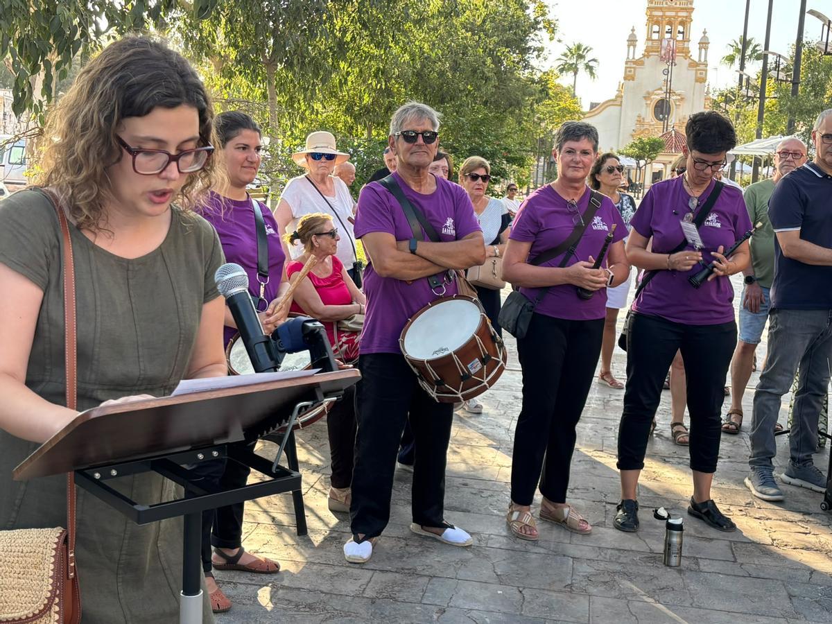 Homenaje a los fallecidos en la siderurgia del Port de Sagunt.
