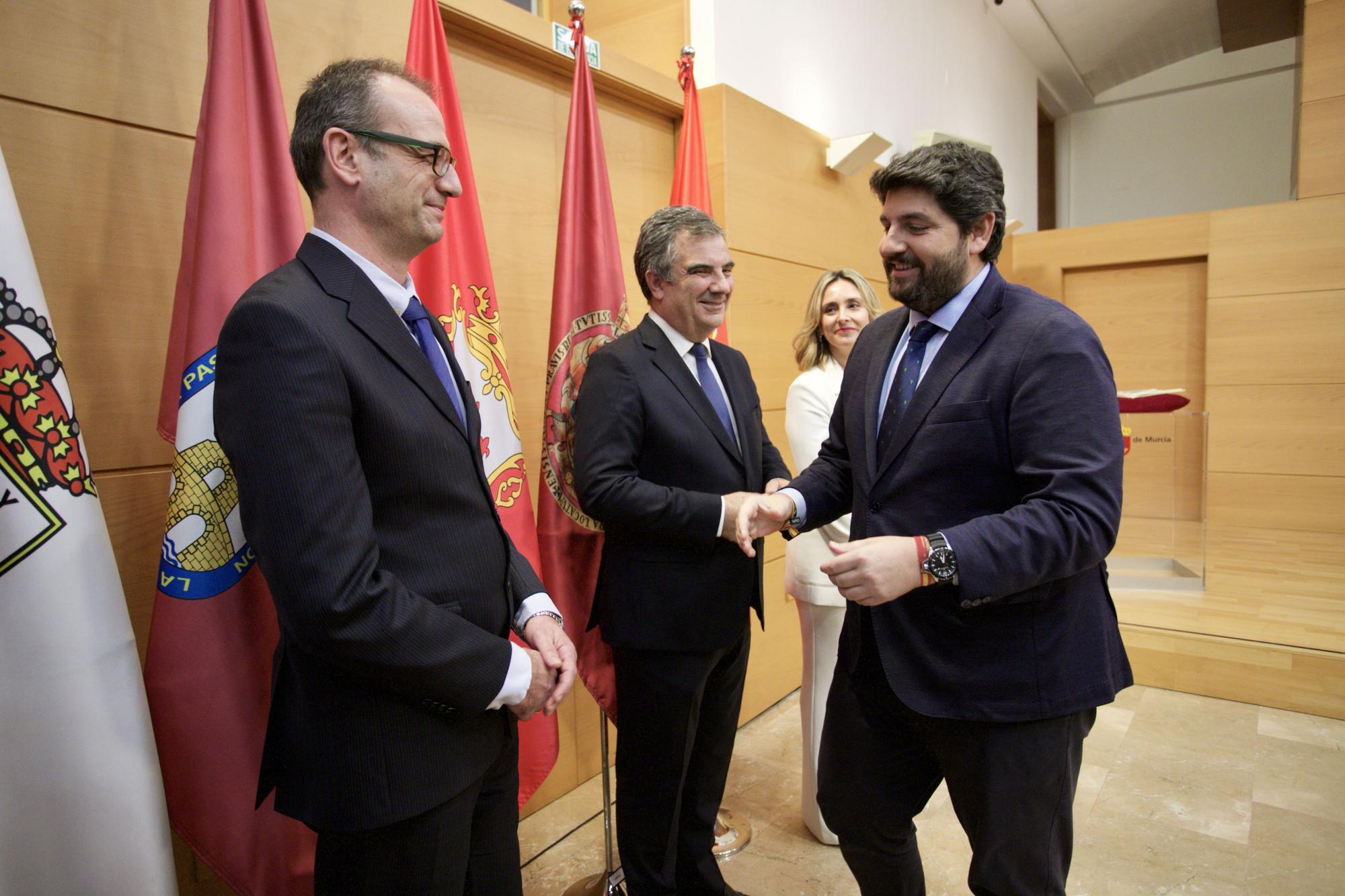 Las imágenes de la toma de posesión de los nuevos consejeros del Gobierno de Murcia