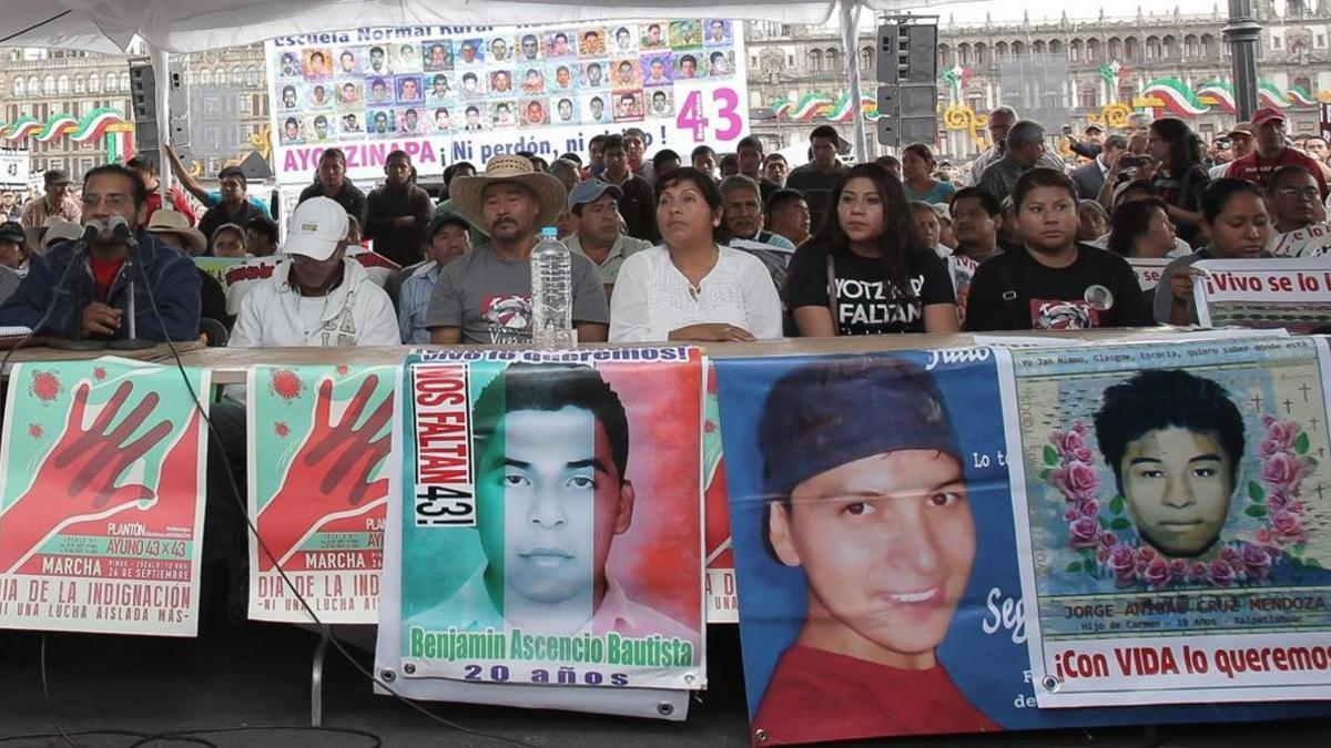 Protesta en septiembre en la ciudad de México por los estudiantes desaparecidos de Iguala.