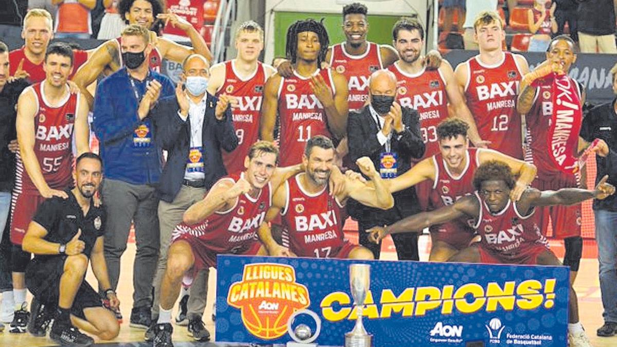 El Baxi Manresa celebra el títol de la Lliga Catalana al Nou Congost