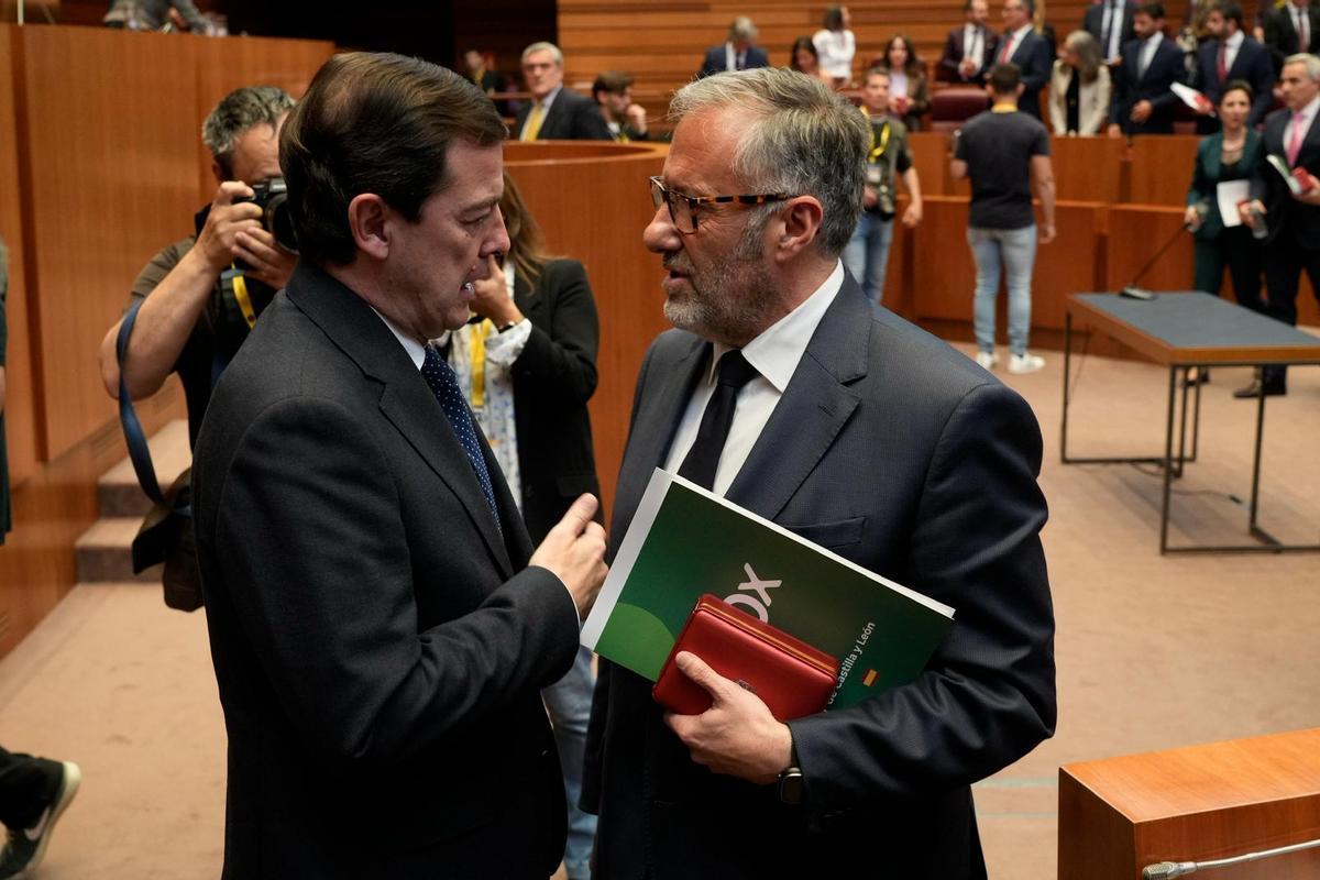 Los rostros zamoranos en la constitución de las Cortes de Castilla y León: la sesión, en imágenes Los rostros zamoranos en la constitución de las Cortes de Castilla y León: la sesión, en imágenes