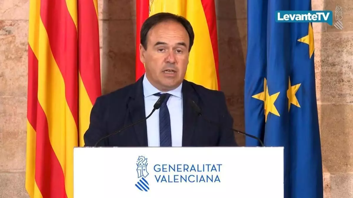 Llorca anuncia 67 millones en ayudas a los afectados por el incendio de la Vall d'Uixó
