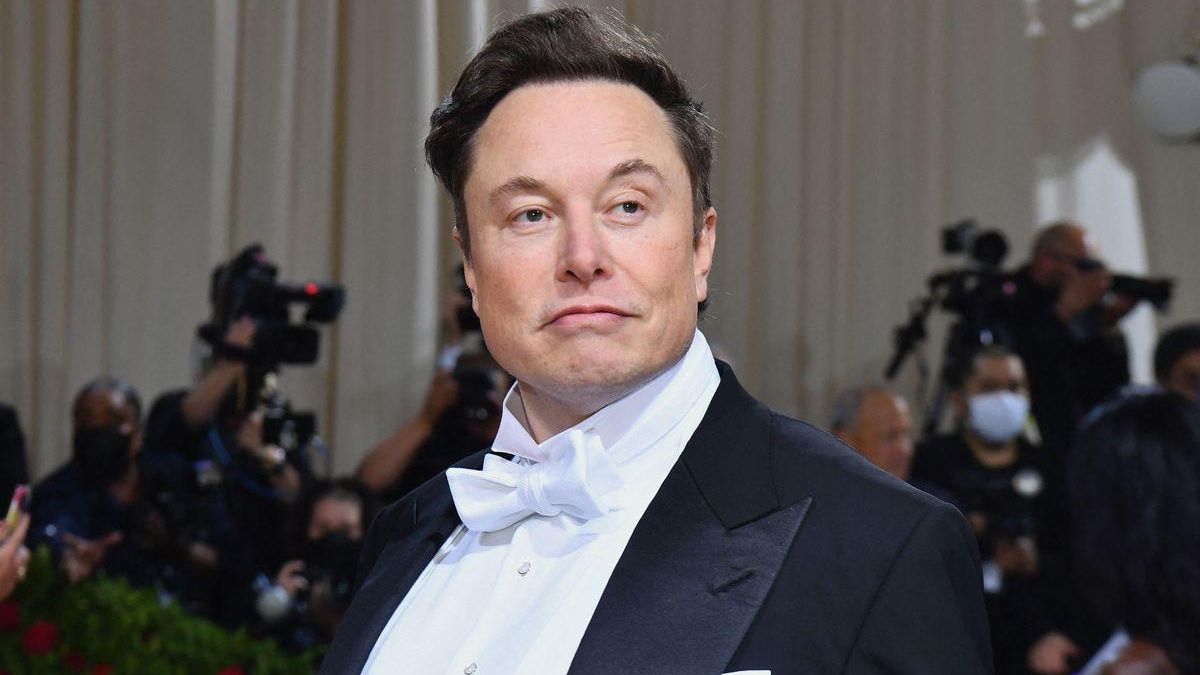 El multimillonario Elon Musk durante la MET Gala 2022.