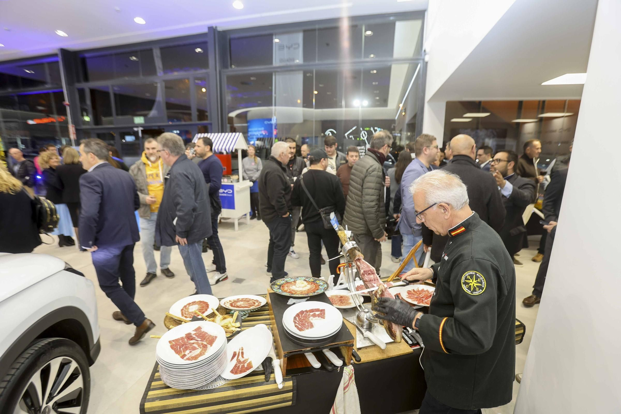 QUADIS Dream inaugura el primer centro BYD en Alicante.