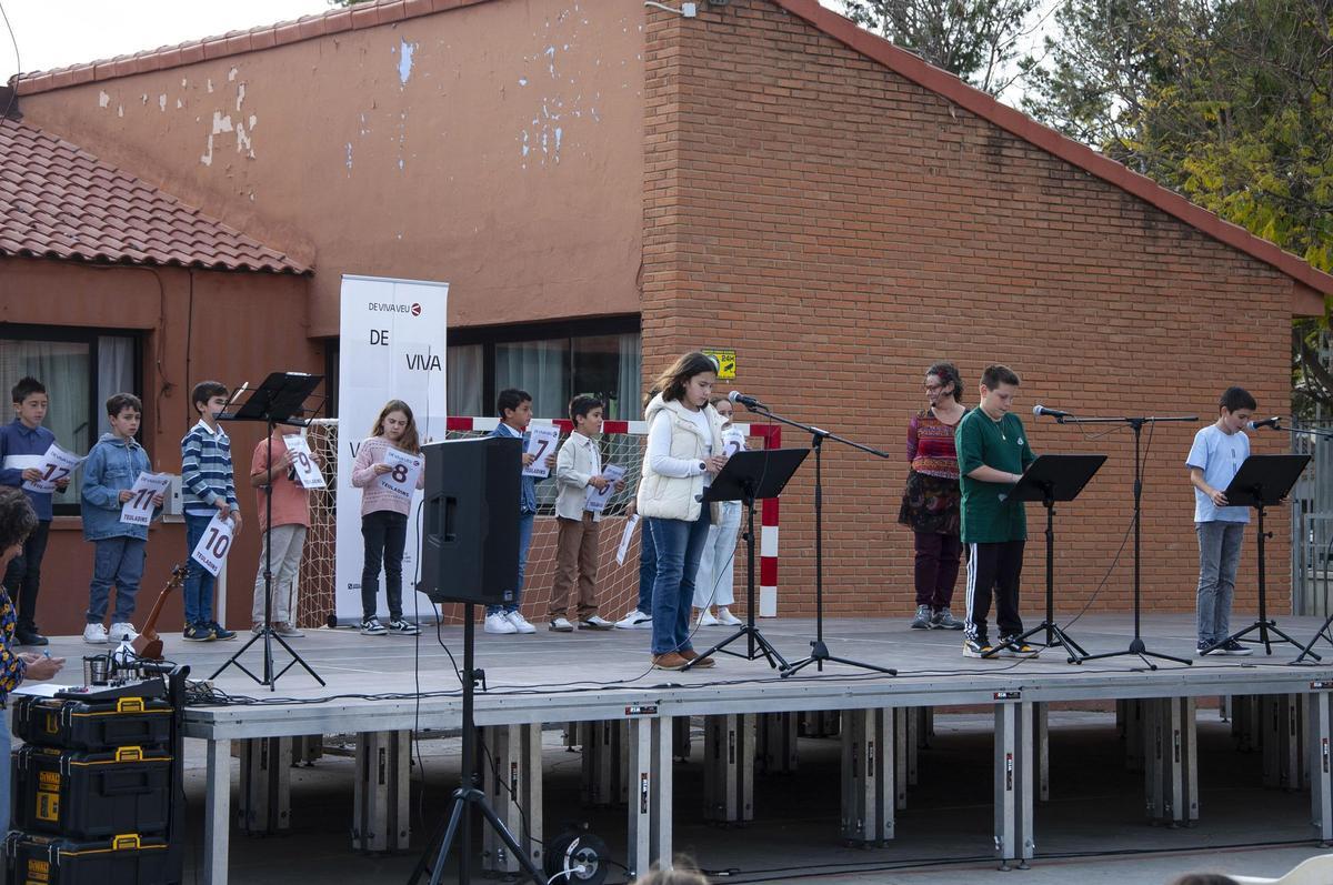 Un momento de la lectura de los participantes.