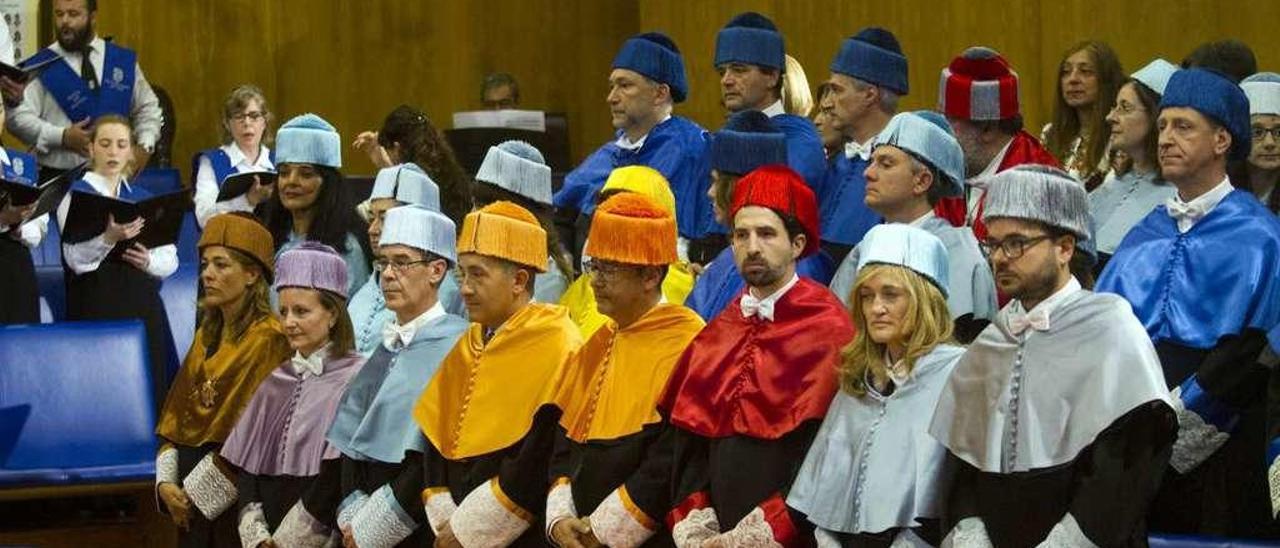 Ceremonia de investidura de &#039;honoris causa&#039; en la Universidad de Vigo. // Marcos Canosa