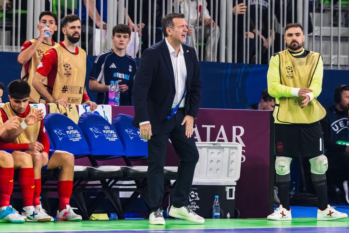 Jesús Velasco, durante el debut ante Eslovenia