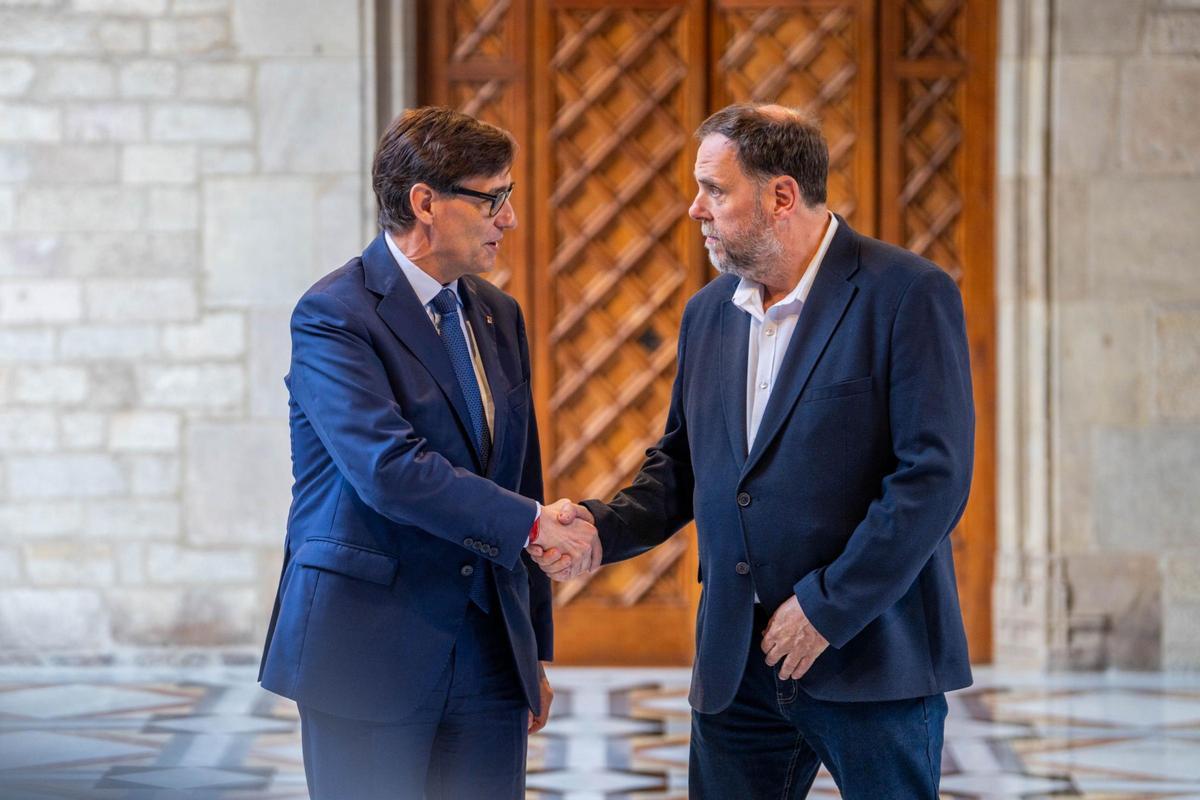 Salvador Illa y Oriol Junqueras sellan el pacto de presupuestos y consolidan la legislatura