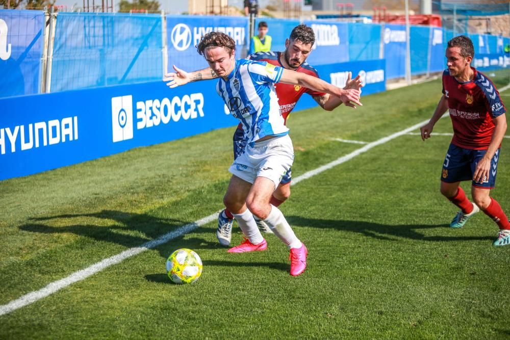 El Atlético Baleares consolida el liderato con remontada ante el Pontevedra