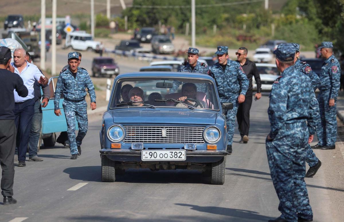 Los refugiados de Alto Karabaj llegan a Kornidzor