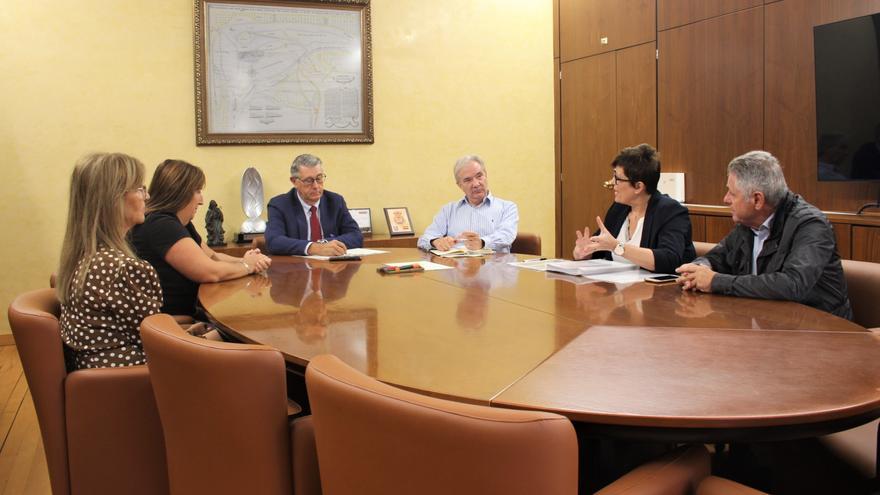 Técnicos de la CHS supervisan los encharcamientos producidos en Bahia Bella en Cartagena