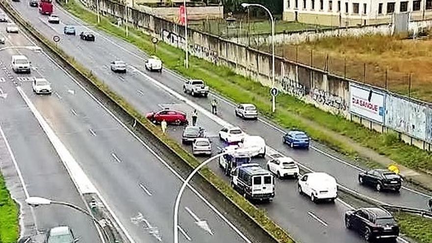 Imagen del primer accidente, frente a la antigua Fábrica de Armas