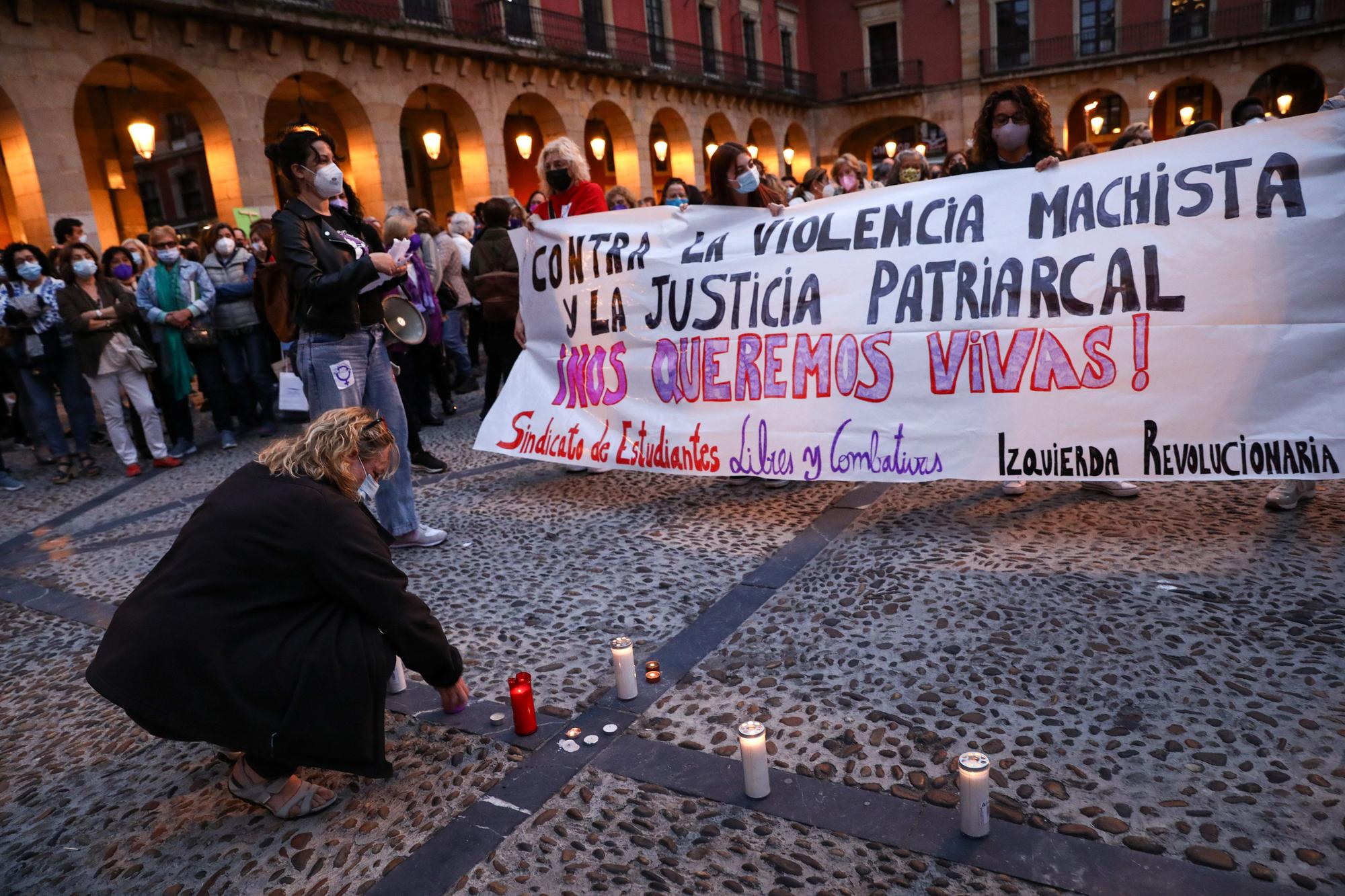 Gijón clama contra la violencia machista tras el crimen de las niñas de Canarias