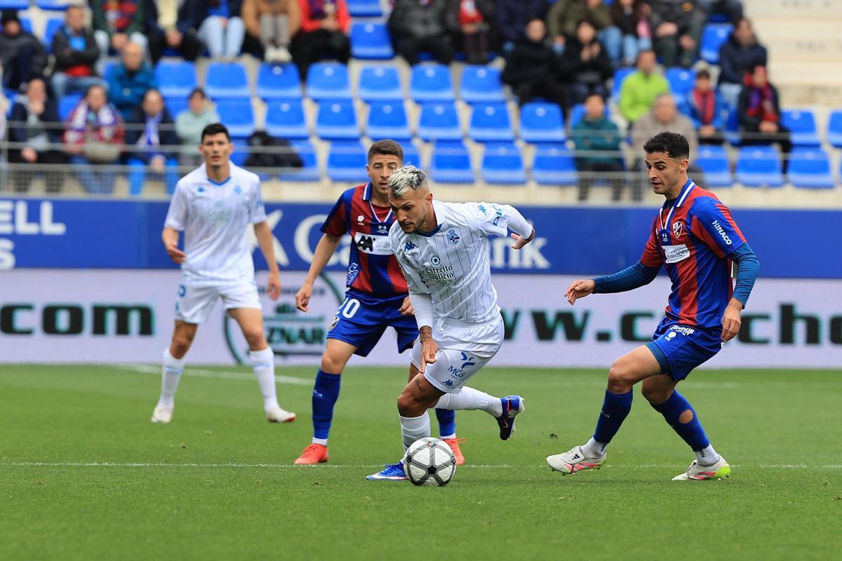 Stoichkov, durante el partido ante el Huesca