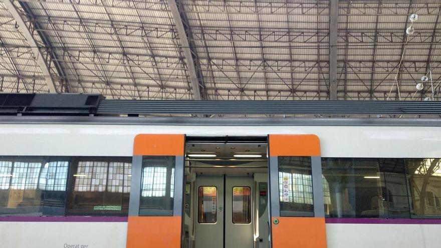 Una avería en un Alvia Barcelona-Vigo provoca un transbordo forzoso en Monforte