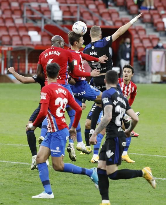 El partido entre el Sporting y la Ponferradina, en imágenes