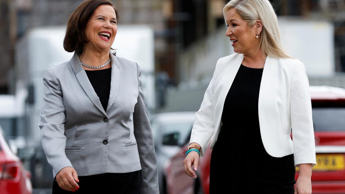 Mary Louise McDonald y Michelle O'Neill, las dos líderes de Sinn Féin.