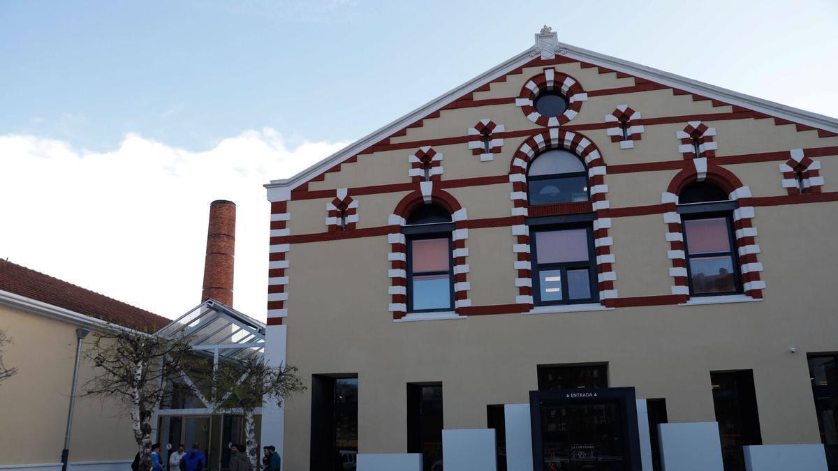 Fachada del centro de empresas La Curtidora de Avilés.