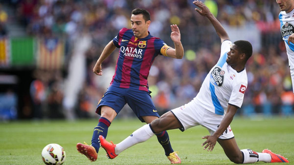 Xavi Hernández en el partido entre el FC Barcelona y el Deportivo, su despedida de la afición del Barça