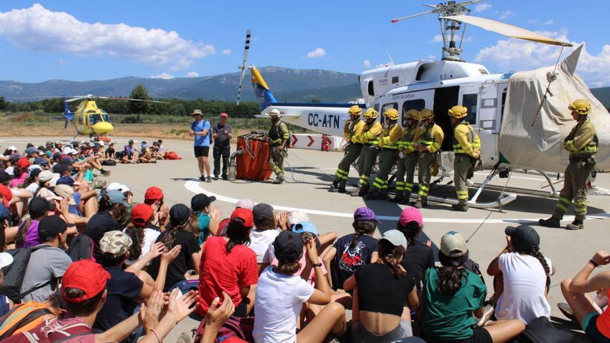 Los niños se unen por un día a las cuadrillas antiincendios de Sanabria