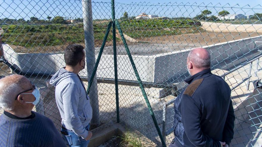 Piden medidas &quot;urgentes&quot; ante el desbordamiento de la balsa de fecales del Sifón en Cartagena