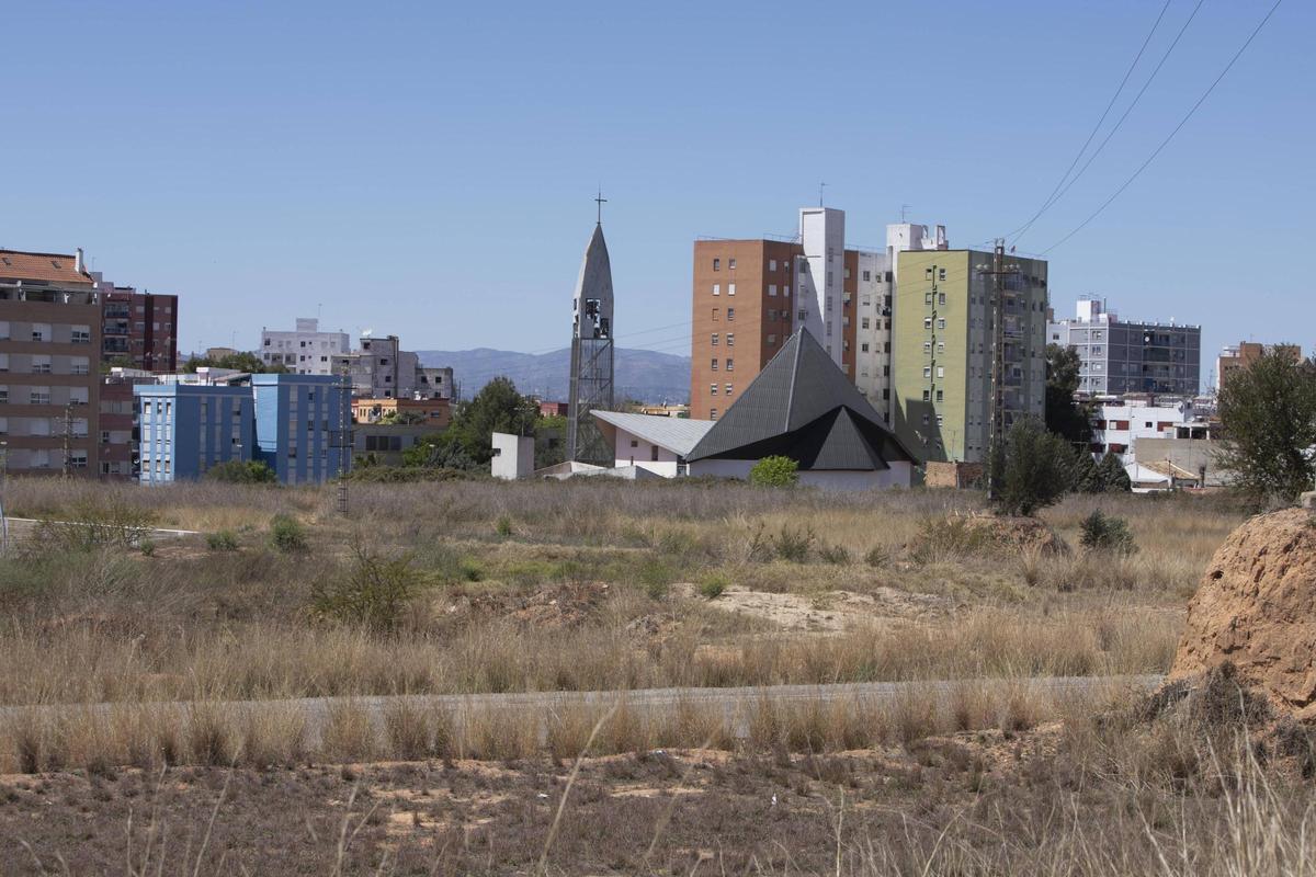Vista de la iglesia Sagrada Familia desde el Torrejó.