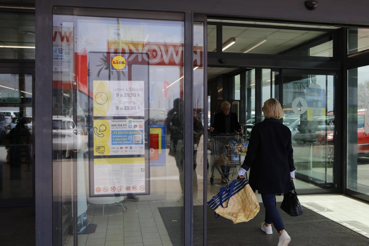Unter anderem der Lidl in Inca hat auch sonntags geöffnet.