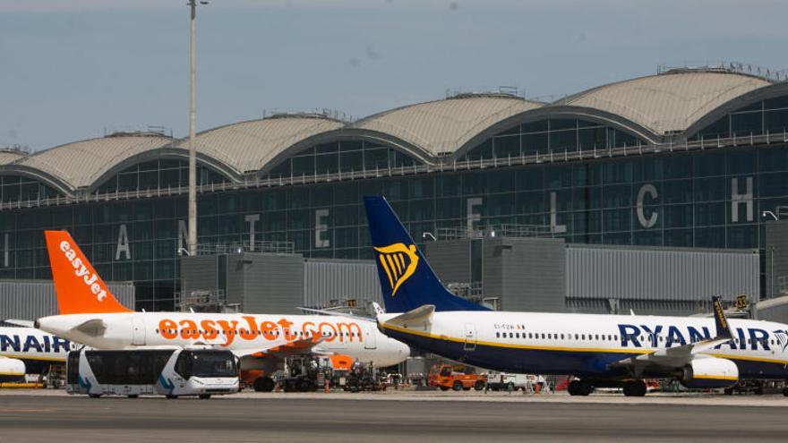 Ryanair recupera los vuelos con Sevilla y abre ruta con la República Checa