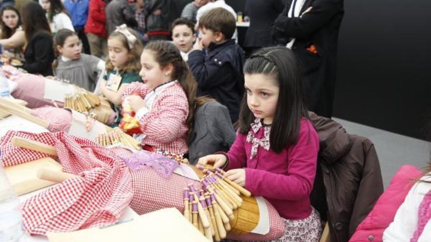 El encaje de Camariñas, Premio Honorífico Nacional a la Moda