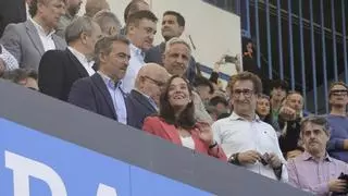 El Deportivo ofrece pagar por el uso de Riazor y acusa al Concello de poner en peligro su futuro en Segunda