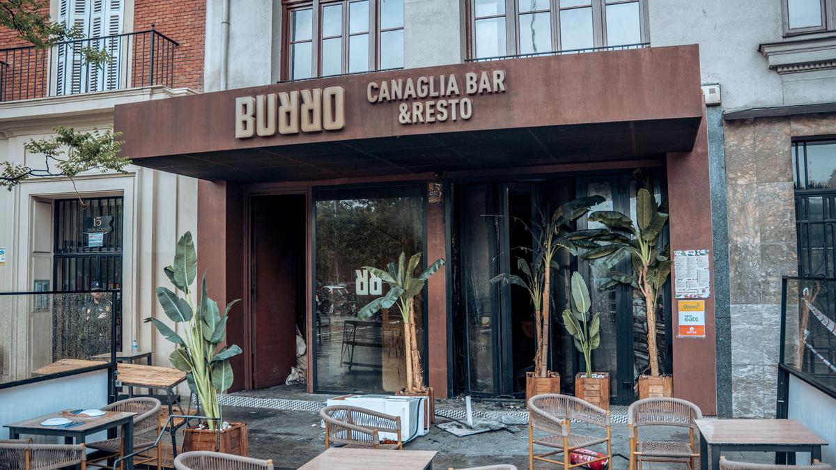 Fachada del restaurante 'Burro Canaglia', ubicado en la plaza de Manuel Becerra.