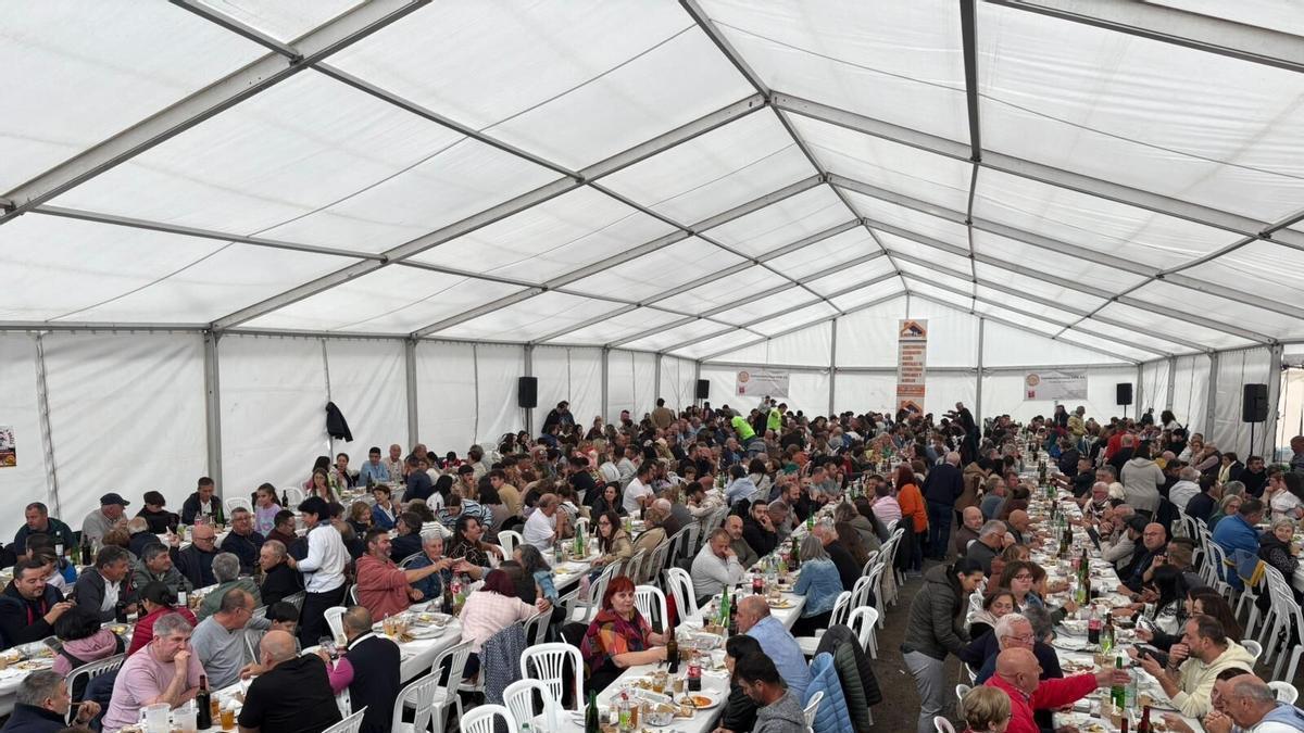 A la comida del año pasado asistieron cerca de 500 personas.