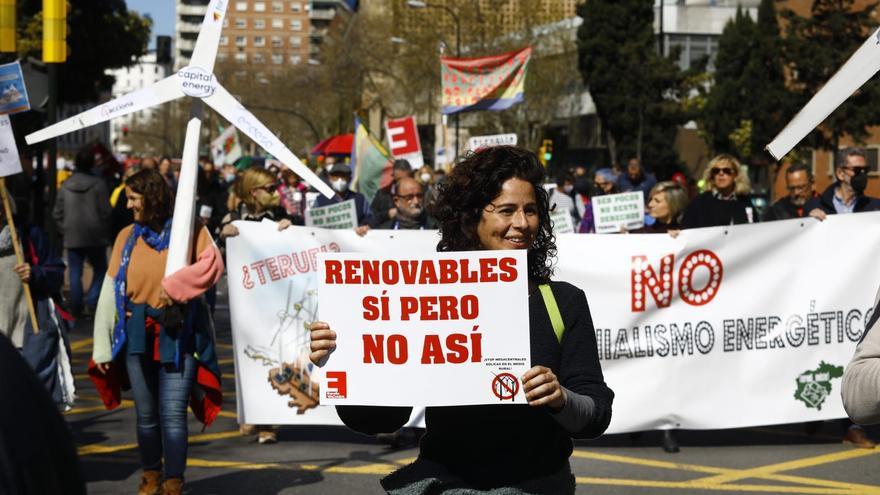 Protesta en Zaragoza contra los macroproyectos energéticos
