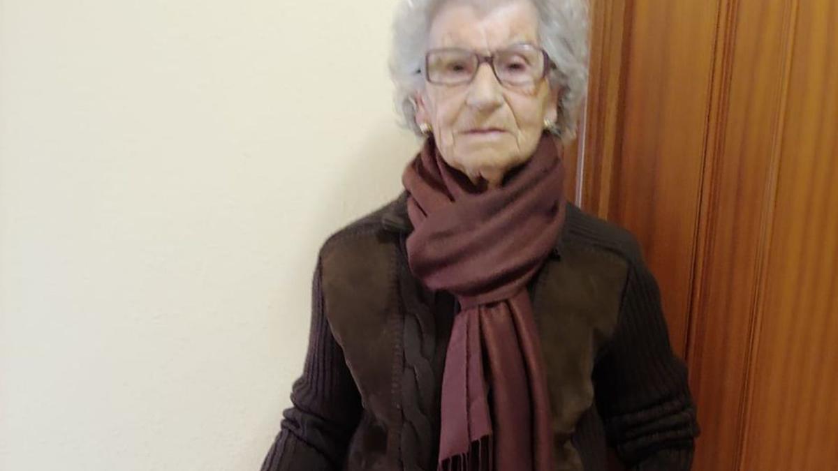 Brígida, veterana de la UNED en Paderne, cumple 92 años | LA OPINIÓN