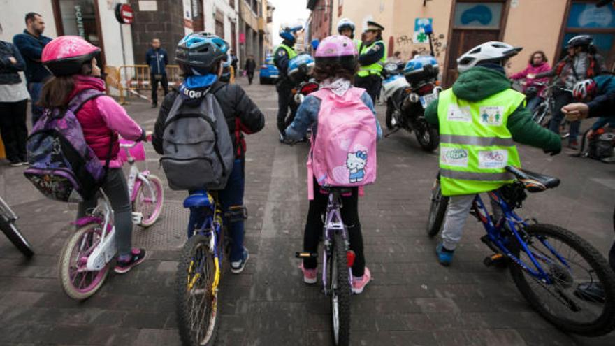 Imagen de archivo de una acción de fomento del uso de la bicicleta en La Laguna.