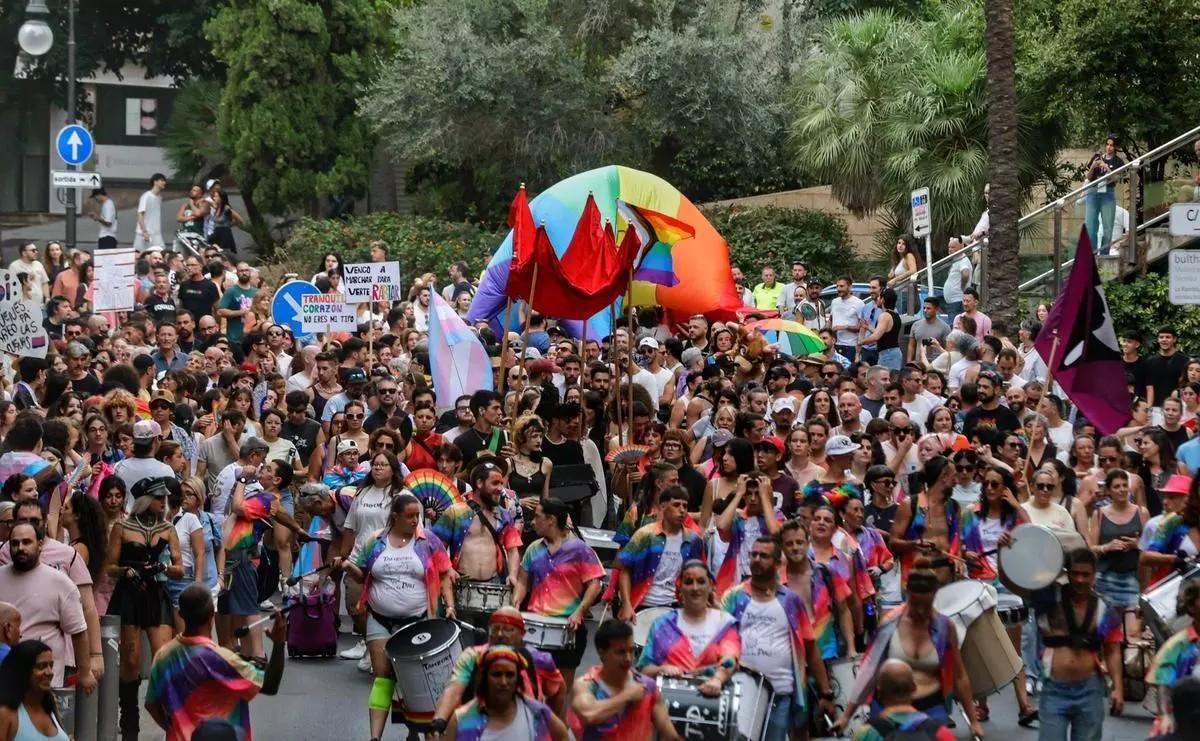 Pride Day 2026 auf Mallorca: Über 2.000 Menschen demonstrieren in Palma